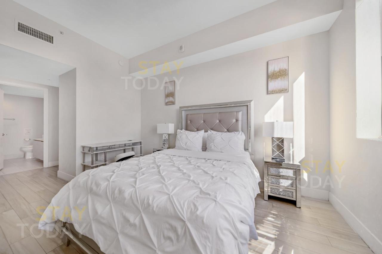 Beachwalk Resort Ph - Dream-Sky Mansion 3Dbr And 3Ba Luxury Penthouse Hallandale Beach Bagian luar foto